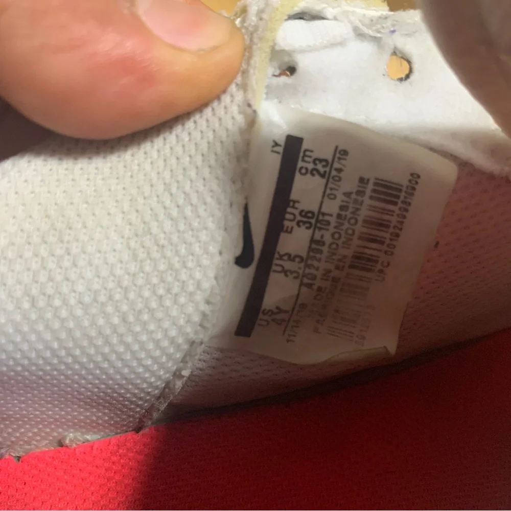 Nike Air Force 1 Low '07, White / Pink ‎ Size 4Y # A02298-101